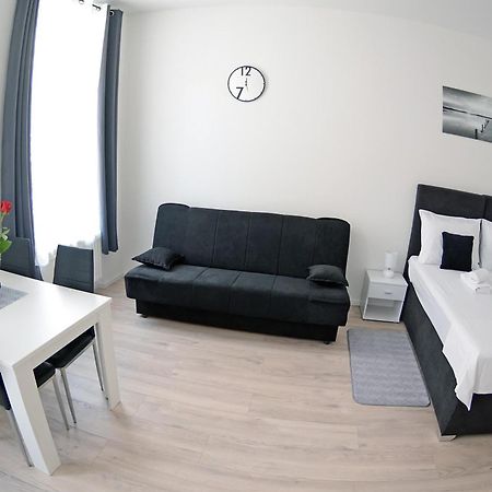 Virtus Apartments And Rooms With Free Private Parking Zagreb Kamer foto