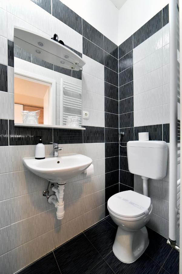 Virtus Apartments And Rooms With Free Private Parking Zagreb Buitenkant foto