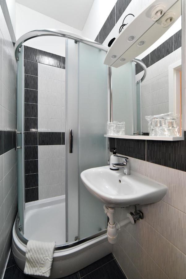 Virtus Apartments And Rooms With Free Private Parking Zagreb Buitenkant foto