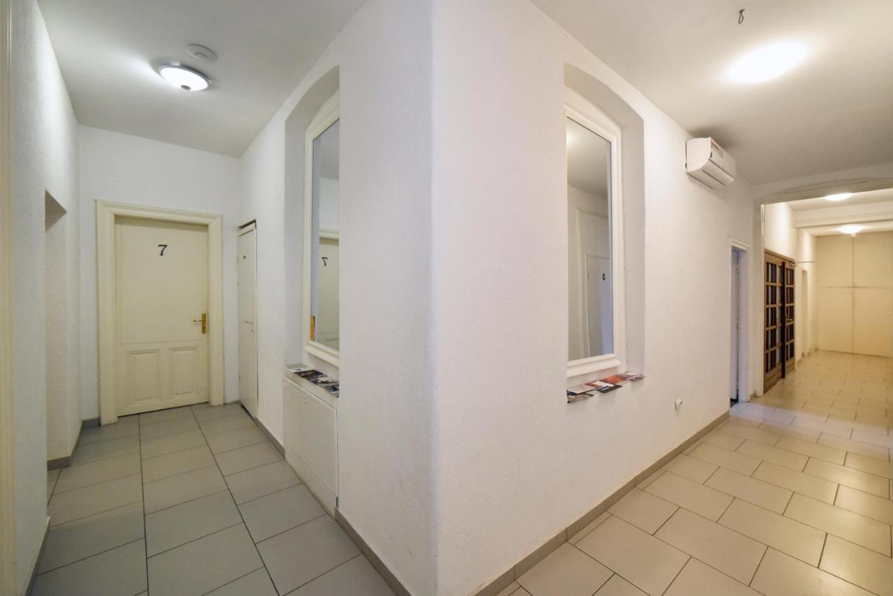 Virtus Apartments And Rooms With Free Private Parking Zagreb Buitenkant foto